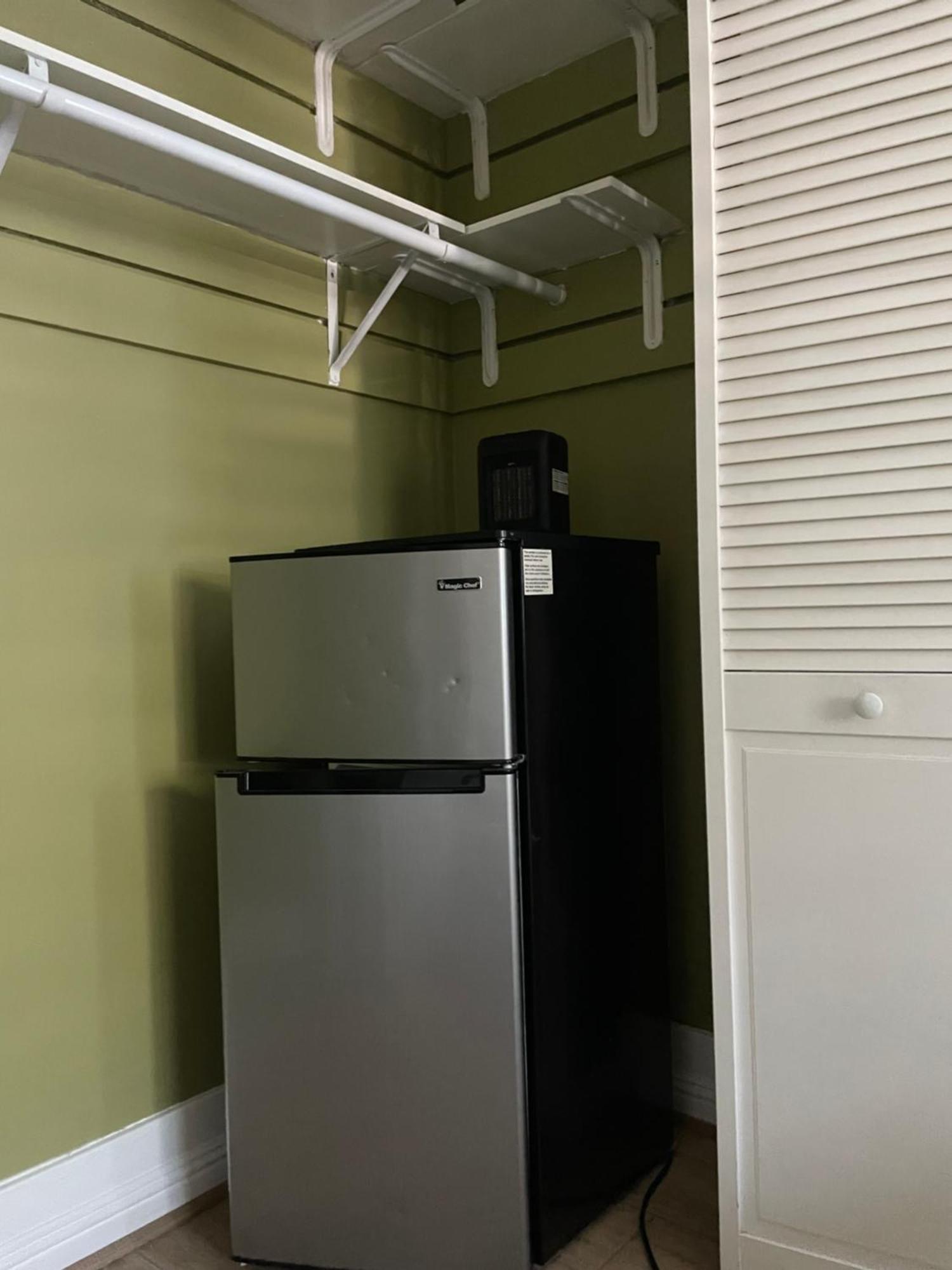 Small Private In With Free Strong Wifi!!! Séjour chez l'habitant Los Angeles