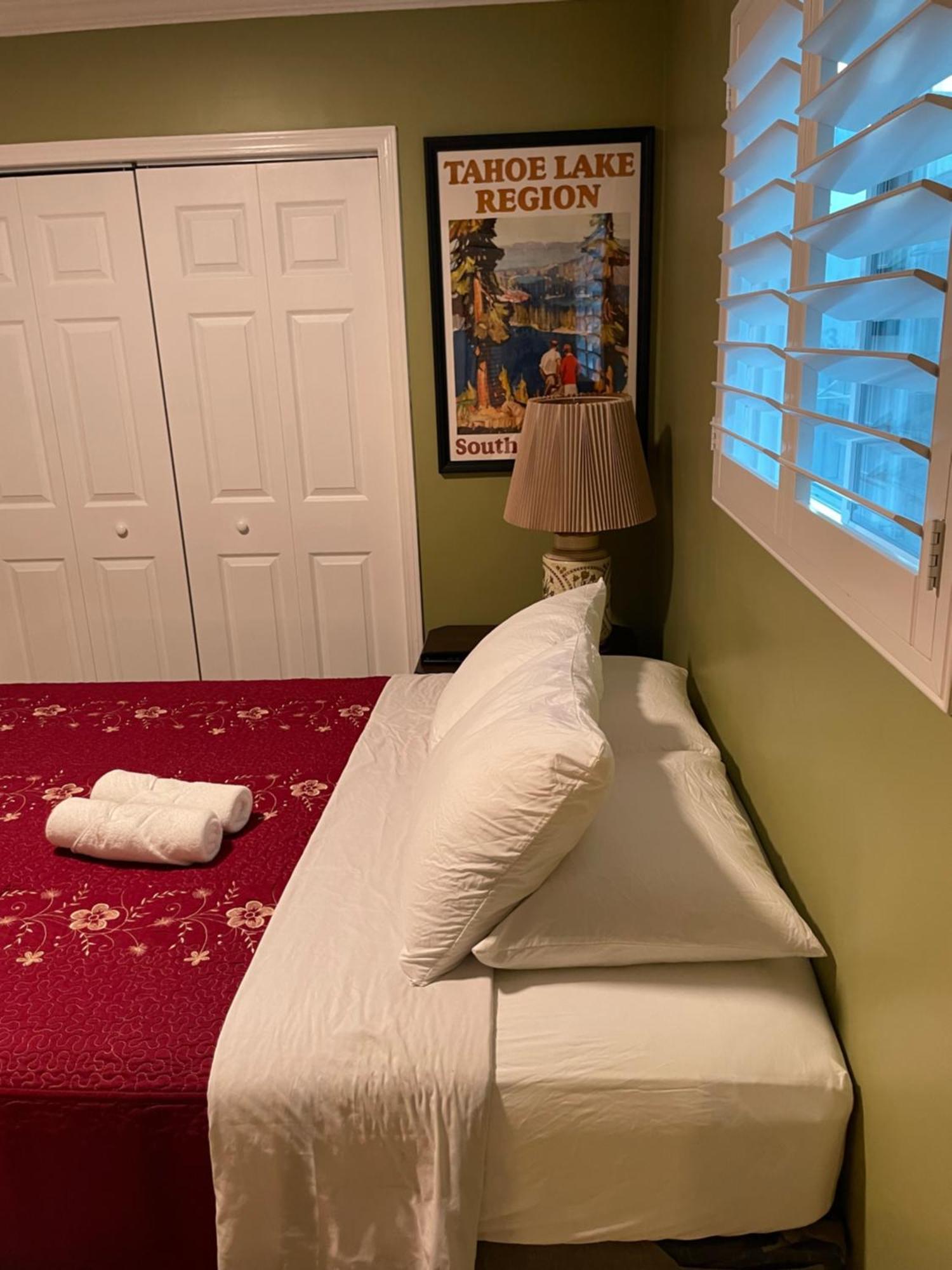 Small Private In With Free Strong Wifi!!! Séjour chez l'habitant