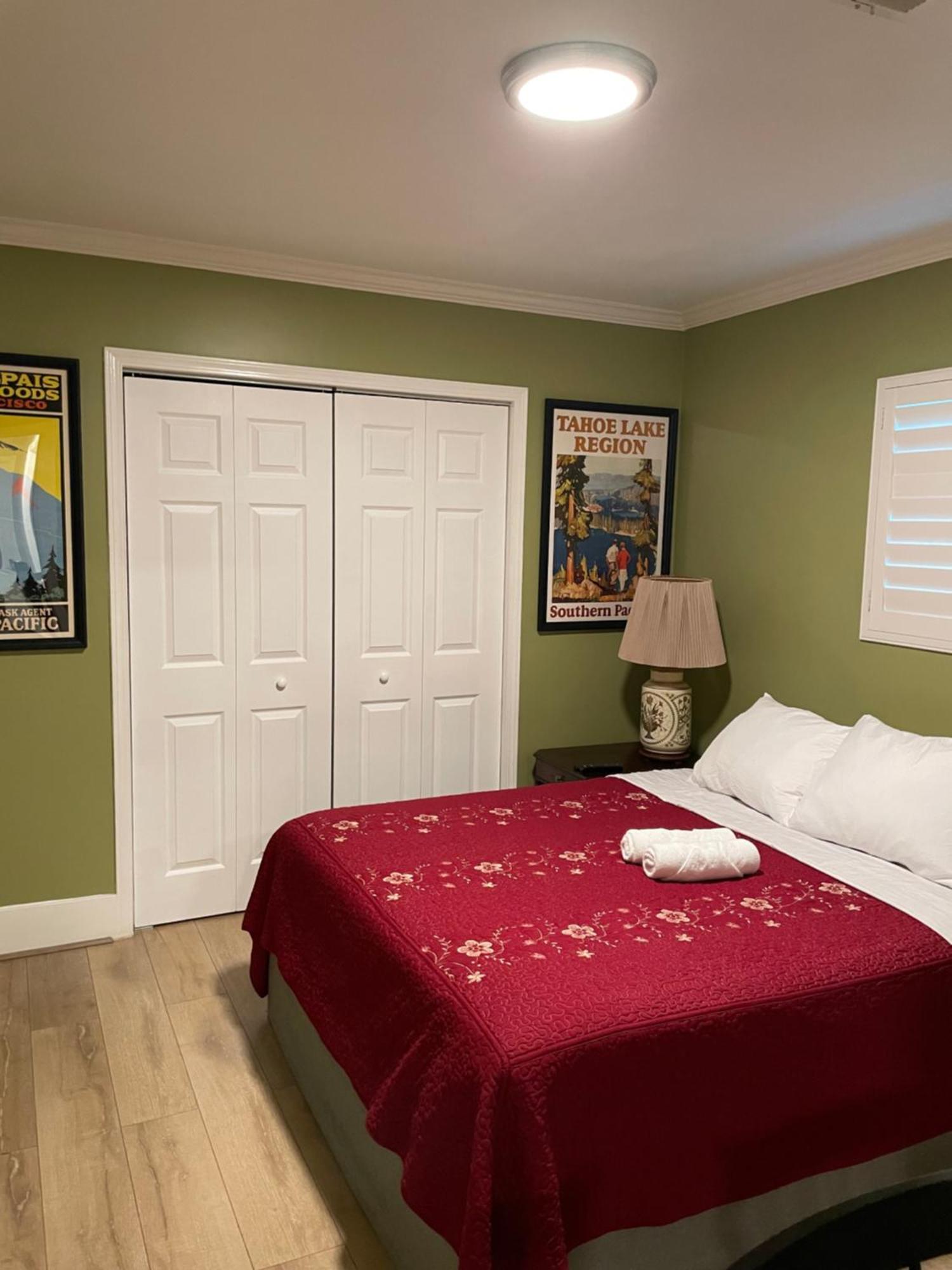Small Private In With Free Strong Wifi!!! *