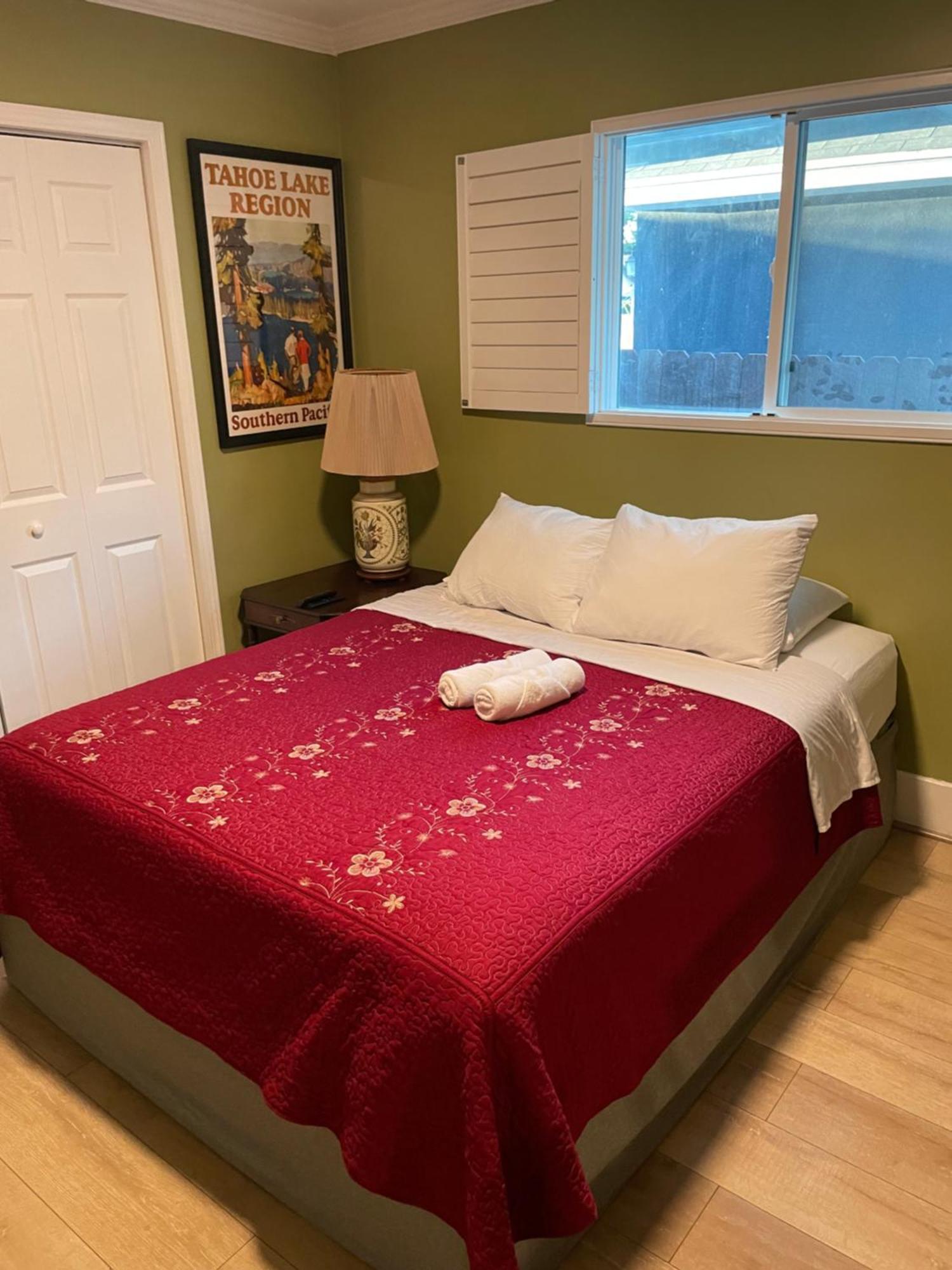 Small Private In With Free Strong Wifi!!! *